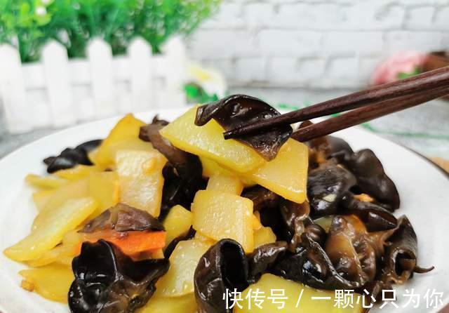 冬天|木耳和它一起吃,修复胰岛,平稳血糖,冬天要常吃,食材价格实惠