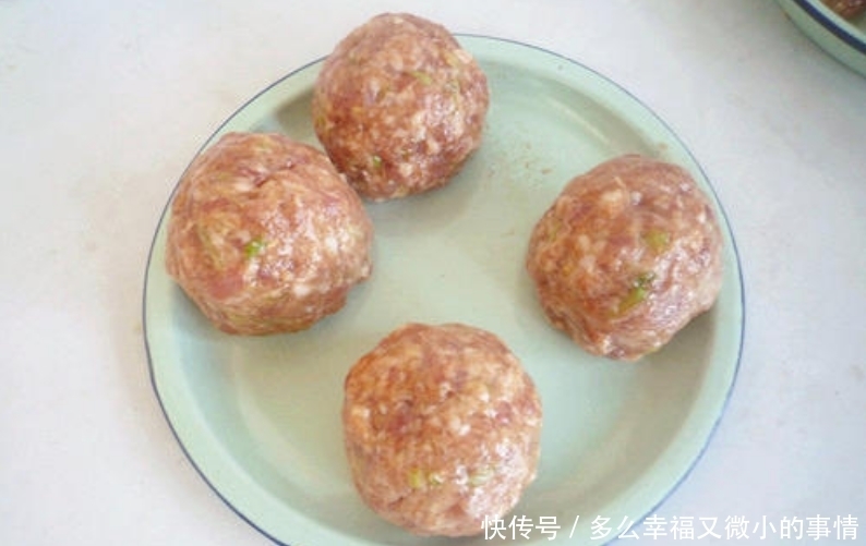 经典名菜四喜丸子,咸鲜酥嫩,香而不腻