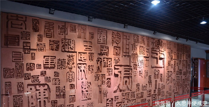 姓氏都|中国最尴尬的姓氏,自己都不好意思读出来,只有少数长辈还在使用