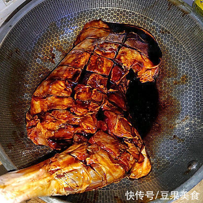 羊肉|不可错过的下酒菜烤羊腿，过瘾