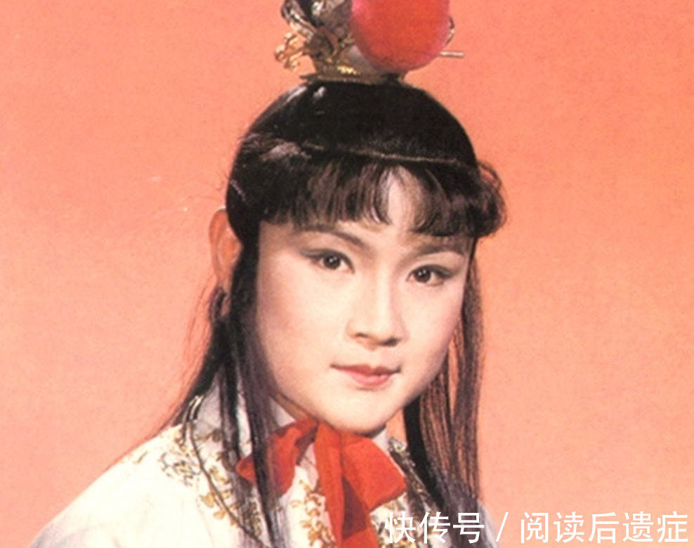 怡红院&宝玉求听戏,龄官拒绝,为何要搬出娘娘来压人?