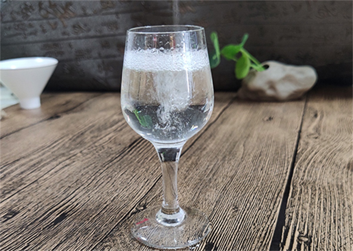 酒精度|白酒为什么会辣?酒精度数越高就越辣吗?