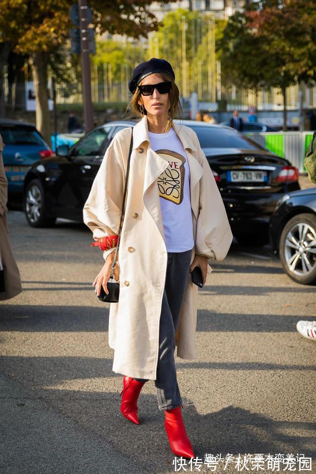 毛衣 风衣里面穿什么才时尚?今年推荐这5种“内搭”,减龄百搭又耐看