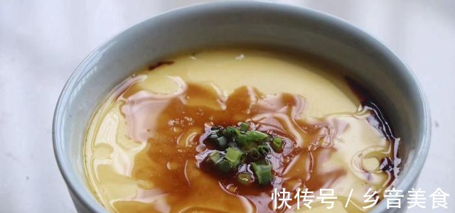 蒸鸡蛋，不加水加“它”，鸡蛋嫩滑如布丁还特营养，早了解早受益！