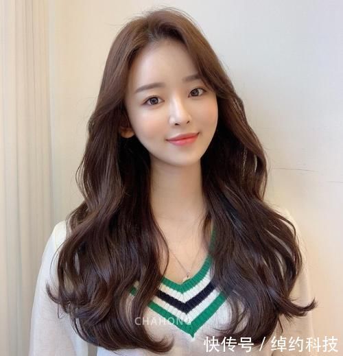 发量|女发别乱剪,高人气发型20款送给大家,很多女性都喜欢