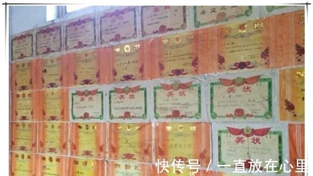 小朋友|孩子领回第一张奖状,看清上面的字后,宝妈怒了:坑娃不识字?