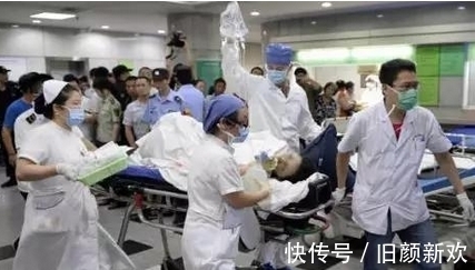 奶粉|孕妇剖腹产下八胞胎，丈夫不相信，看见孩子以后发愁奶粉钱