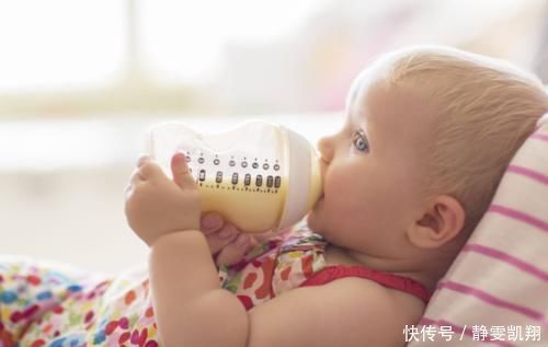 父母|有种“省事”叫父母无知,用开水烫奶瓶,受伤害的是孩子