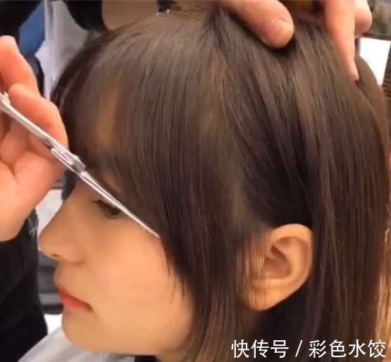 瘦脸 奇闻:长发女孩换了款瘦脸发型,整个人都变可爱了,网友:也想要