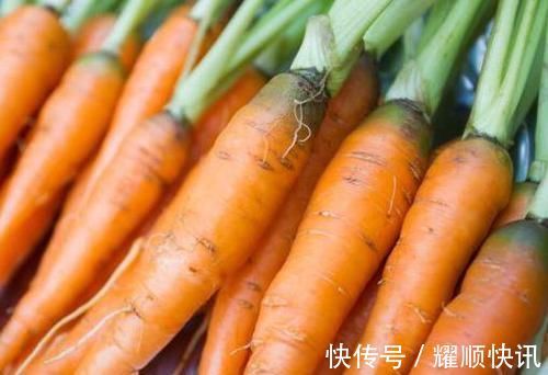 菜农|老菜农:买胡萝卜时,有3种再便宜也不能买,菜贩子自己都不吃