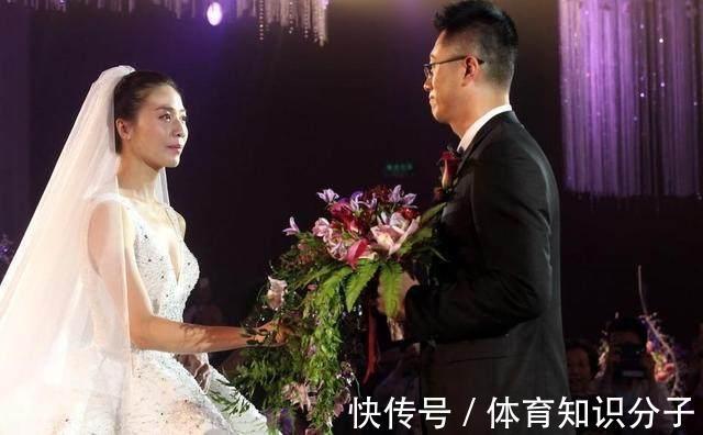 手术治疗|美丽的魏秋月,做出一个决定:捐金牌!中国女排的队长,人美心善