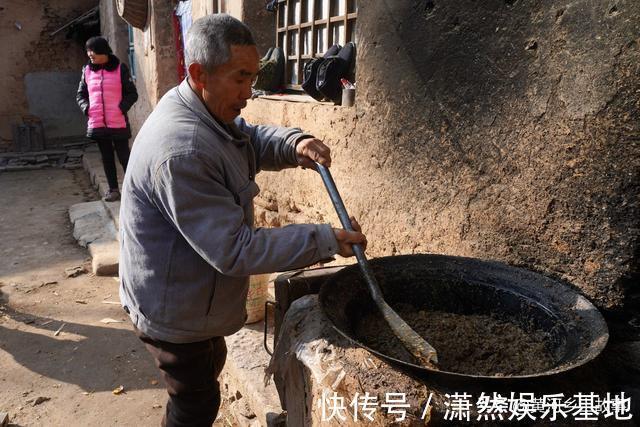 老鹰|7旬农民大爷养山鸡被野生动物袭扰，请下不花钱保镖一举两得