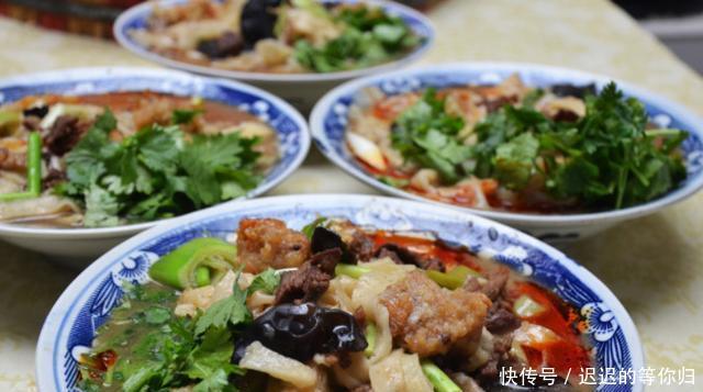 美食|78岁姥爷专注卖它40年,12元1碗,舅妈帮忙来收钱,一天能卖500碗!