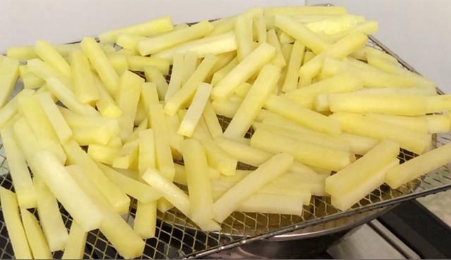 手软|入秋后,碰到此菜别手软,一次煮好存冰箱,随吃随取,特省事