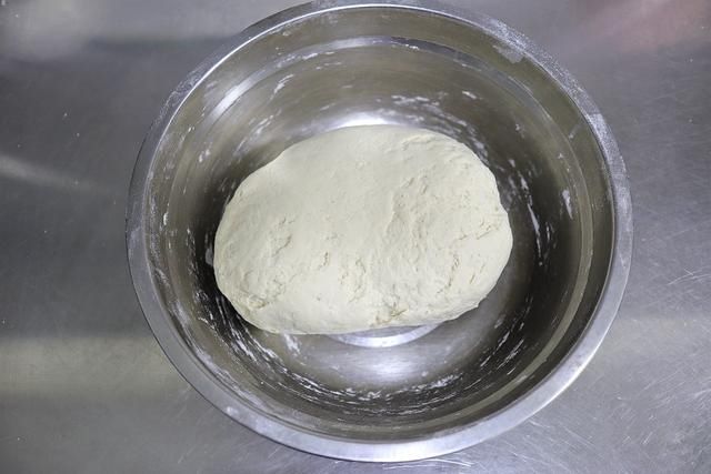 酱香浓郁的猪肉粉条包子,这么做倍儿香,玩儿似的吃3个没过瘾