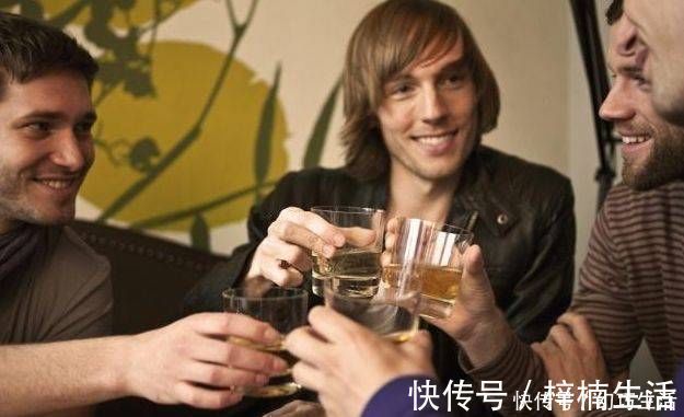 心脑血管|每天喝三两白酒的人，和滴酒不沾的人，哪一个人身体更健康？