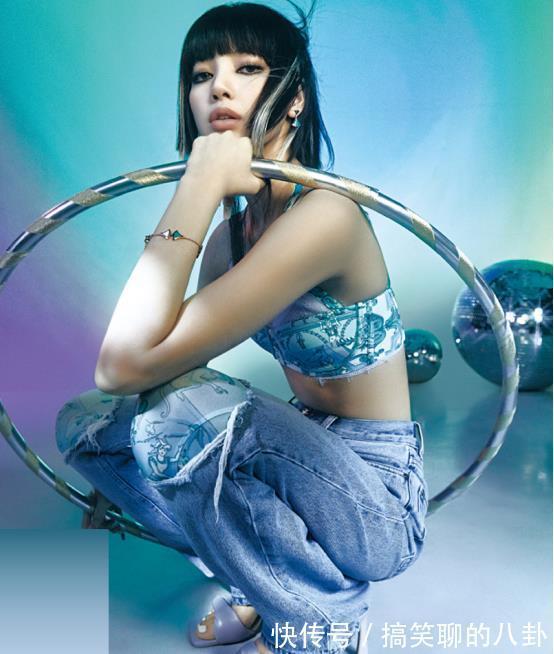 时尚|Lisa最新时尚画报来袭,公主切的头发配挑染,美的一点不掺假