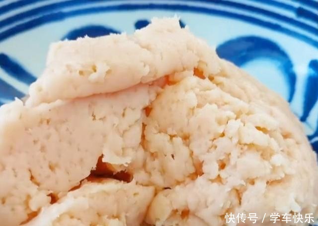 鸡胸肉最过瘾的吃法,不炒不炖不油炸,鲜嫩又弹牙,孩子超爱吃