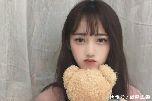 女生在青春期嫌鼻梁低这3个妙招掌握好,“热巴鼻”悄悄到来