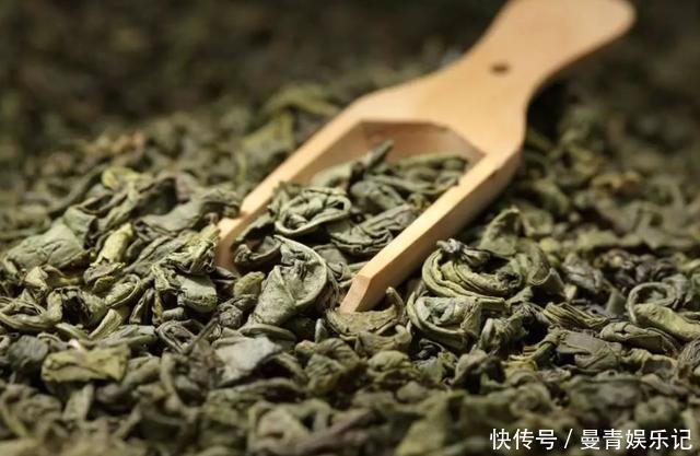 长期吸烟却又坚持喝茶，他们身体有什么变化？看完你或许就知道了