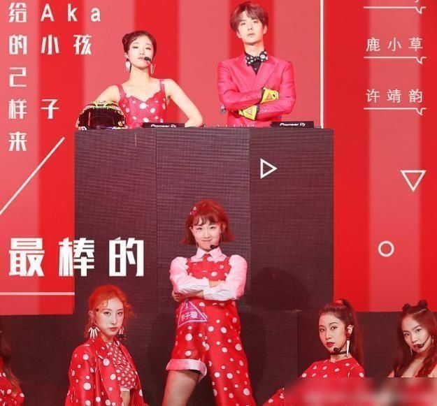 粉丝们|能让王一博永远温柔的女孩,两年后,王一博仍然对她没有免疫力