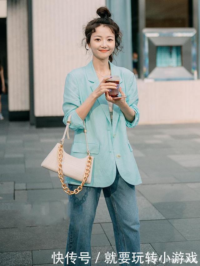 今年火了一种穿法，叫“西装+裙子”，洋气时髦又高级