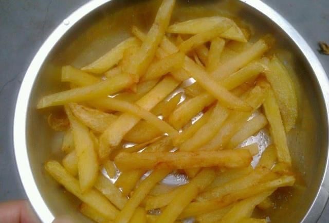  孩子|自从学会薯条的做法，我家隔三差五做一次，出锅后孩子们抢着吃