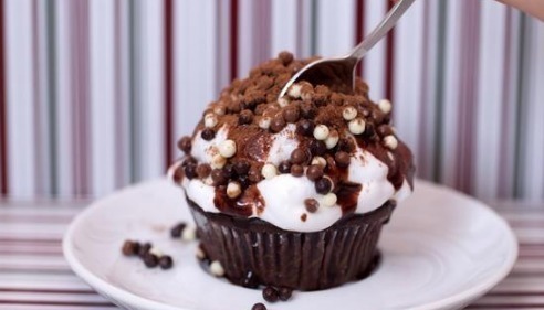 食物|为何全球一半新生''脑梗''在我国,医生劝诫3种食物最好扔掉