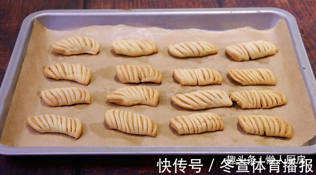 面粉|花生酱不只是调味品，配上面粉做的花生酥，一口一个吃着太香了