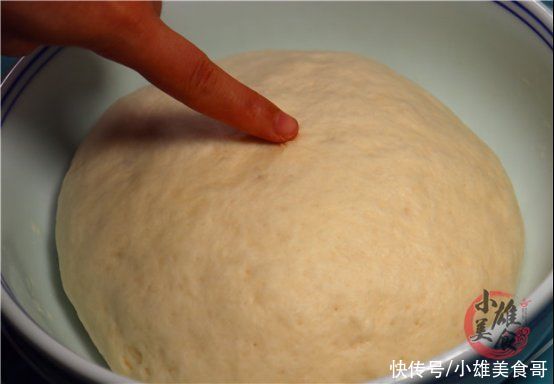 发面|发面只加酵母和白糖就错了，多加这1样，10分钟发满盆，太实用了