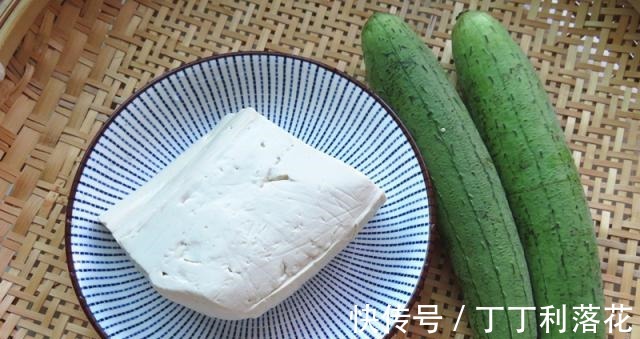 好吃|闺蜜隔三差五吃这菜,补钙又好吃,美白营养两不误,越来越年轻!