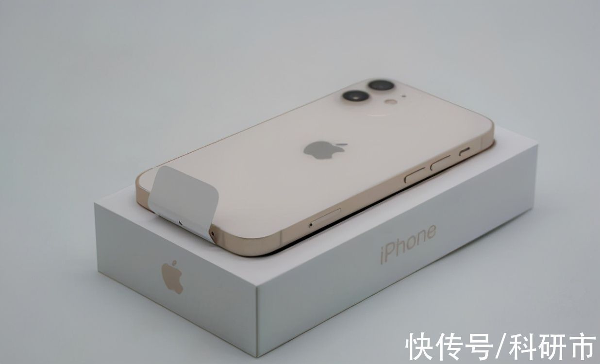 小屏|iPhone 12 mini值不值得买？用了半年多的机主把优缺点都说明白了