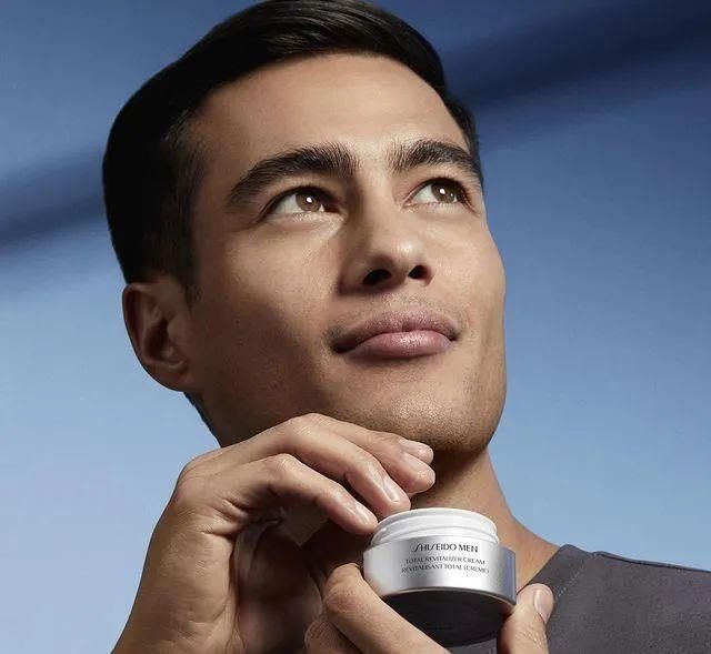 大帅哥|他是资生堂的最新男模面孔,欧亚混血独具风味