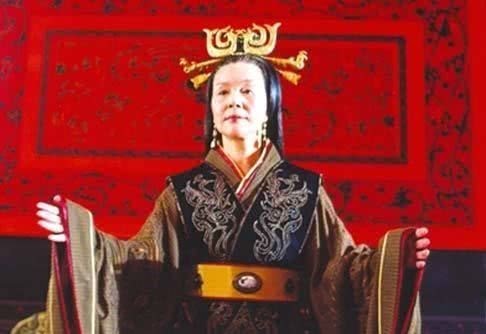 王朝|最霸气的皇帝:16岁登基,在位54年有43年在打仗,谁敢挑事打谁