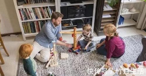 幼儿园老师|给娃买的新衣服,被幼儿园老师给别的娃穿上了,宝妈这样怼很给力