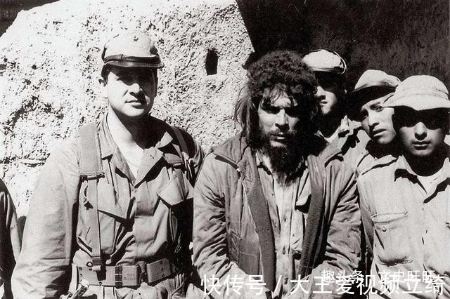 玻利维亚@当刽子手知道自己要杀的人是格瓦拉后,他喝了点酒壮胆