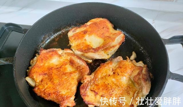 好吃|天凉馋肉,用黄肖氏酱汁做了3份鸡腿饭,快手省事香嫩,好吃极了!