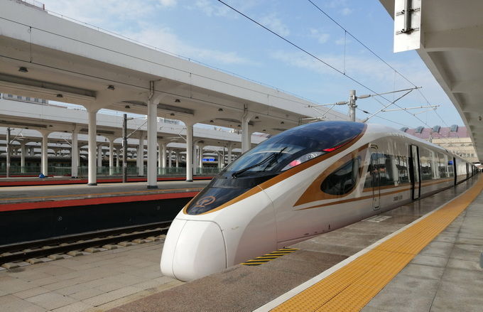 美媒:高速列车遍布中国，美国铁路仍摇晃到令人作呕