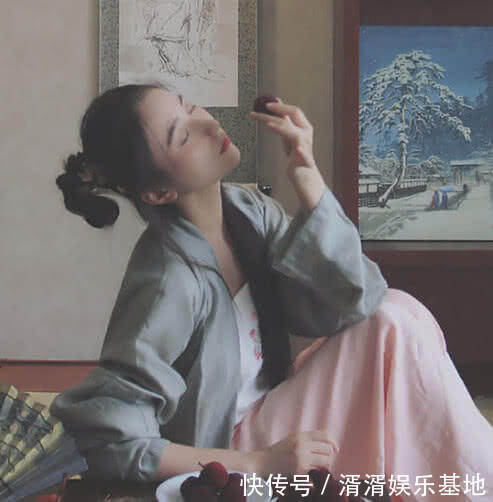 经期|女生来“生理期”,3种零食使劲儿吃,排出子宫污血,体重嗖嗖降