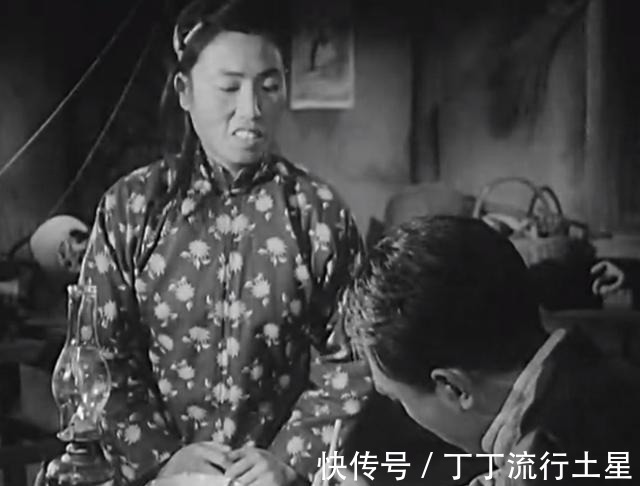 首长&严歌苓的母亲18岁拒绝首长追求,嫁给剧团小伙萧马,晚年却落魄