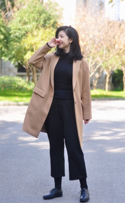 三木 论大衣穿搭我只服三木,这些搭配简洁利落又高级,优雅大气