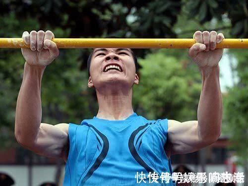 激活|引体向上数量上不去?掌握3招,提高引体实力,冲击20个