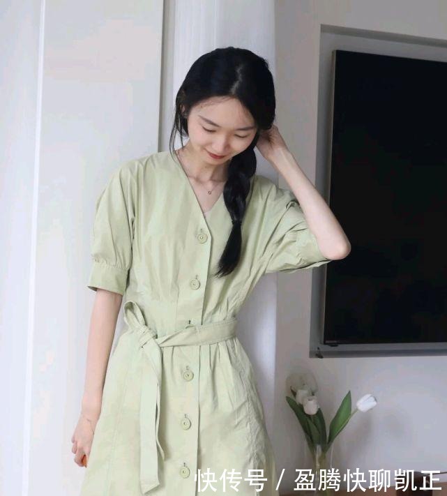 半截裤|只要穿对了,简约的穿搭风格也很撩人,既时髦又有气质