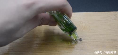 家里有风油精的都该看看，好多人还不当个事，看后抓紧转告家里人