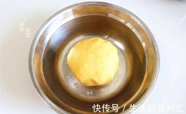 南瓜豆沙饼|秋天吃它正当时,软糯清甜,温暖脾胃,滋润好吃家人喜欢