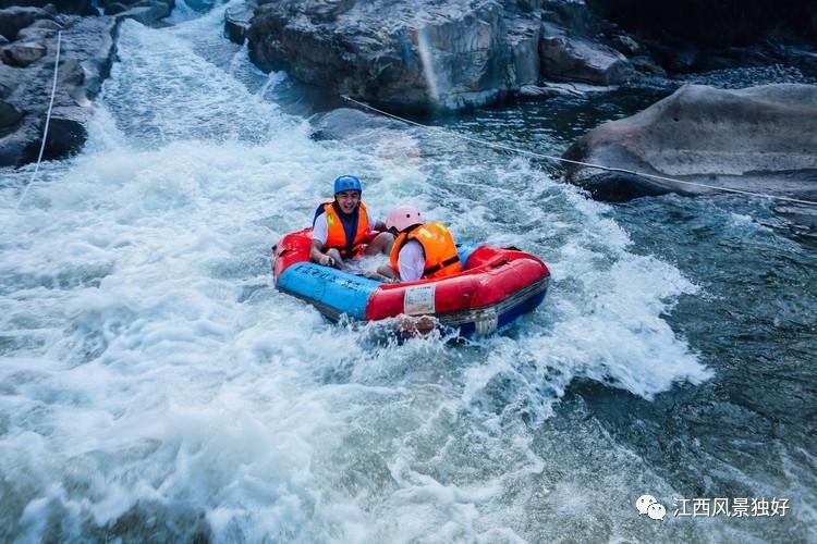 望仙峡谷,飞瀑崖居,让你畅游奇石海洋、心灵之山!