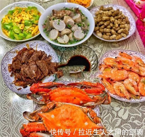 芋头排骨汤|周末在家下厨做拿手家常菜,一上桌孩子就抢光,给家人露了一手