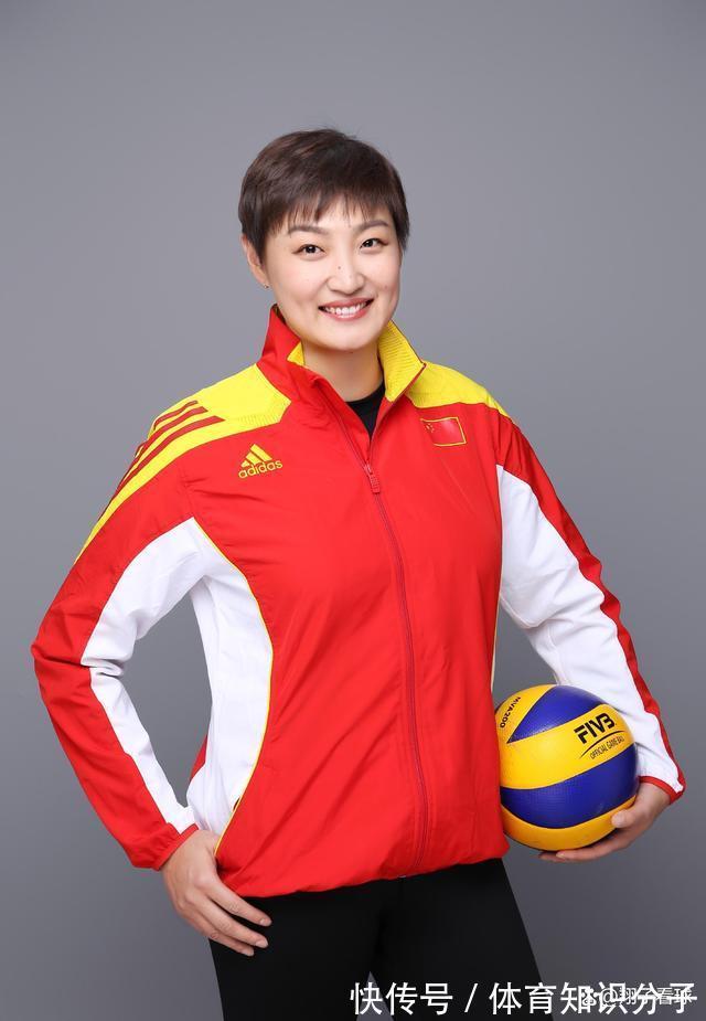 蔡斌|女排主帅新人选,“郎平第二”获球迷力挺:考虑一下竞聘主教练吧