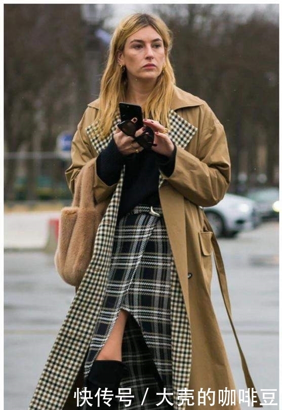 见过大场面的女人,春天穿风衣,都不会配这3种内搭,邋遢掉档次