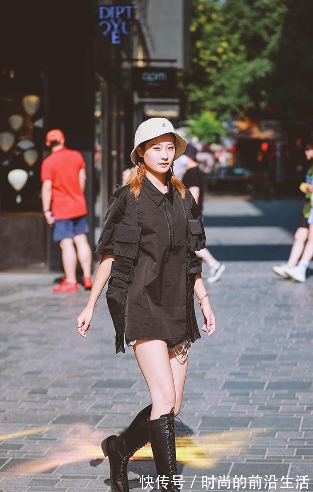 自信心 注重穿衣方面的搭配技巧,从细节入手,你可以看见时尚的全貌!